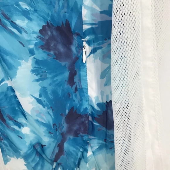 Fabletics Atlanta Floral Mesh Windbreaker Jacket Athletic Blue/White Size Small - Picture 8 of 9